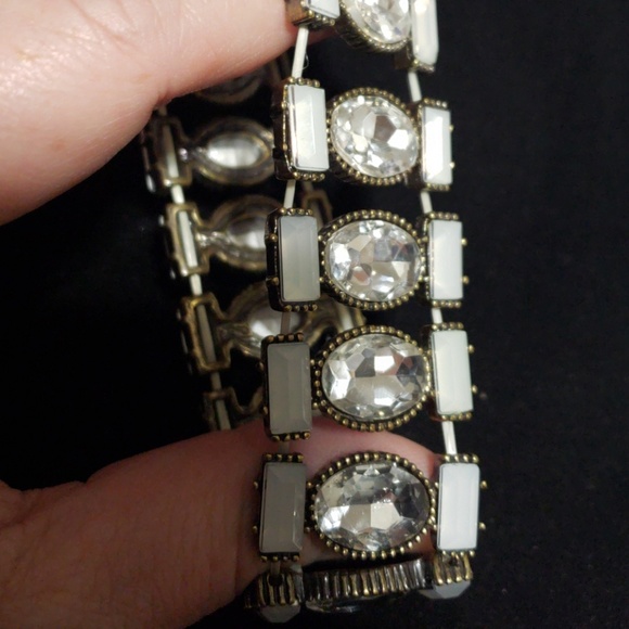 Expandable Decorative Bracelet - Picture 3 of 4